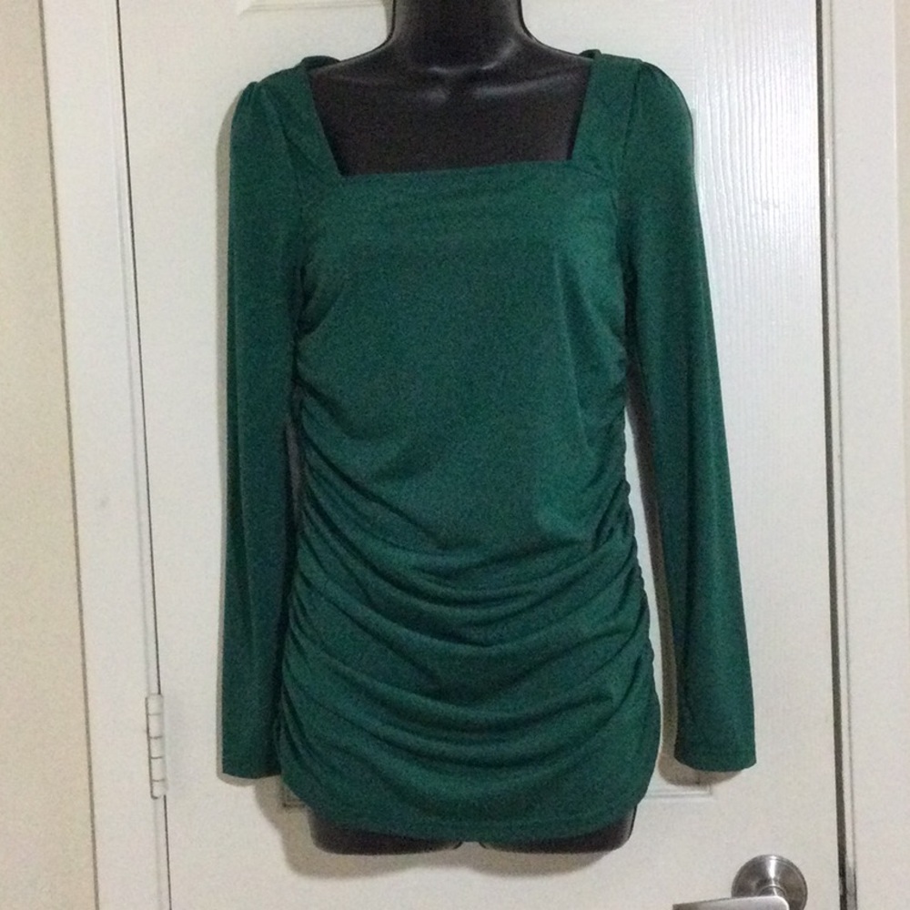 Green SHEIN Long-Sleeved Top with Ruching